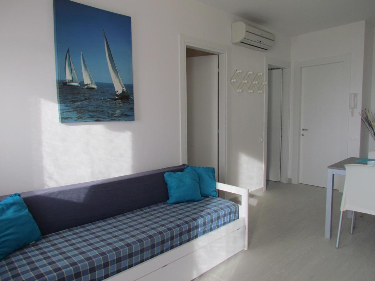 Condominio Zenith Бибионе Екстериор снимка